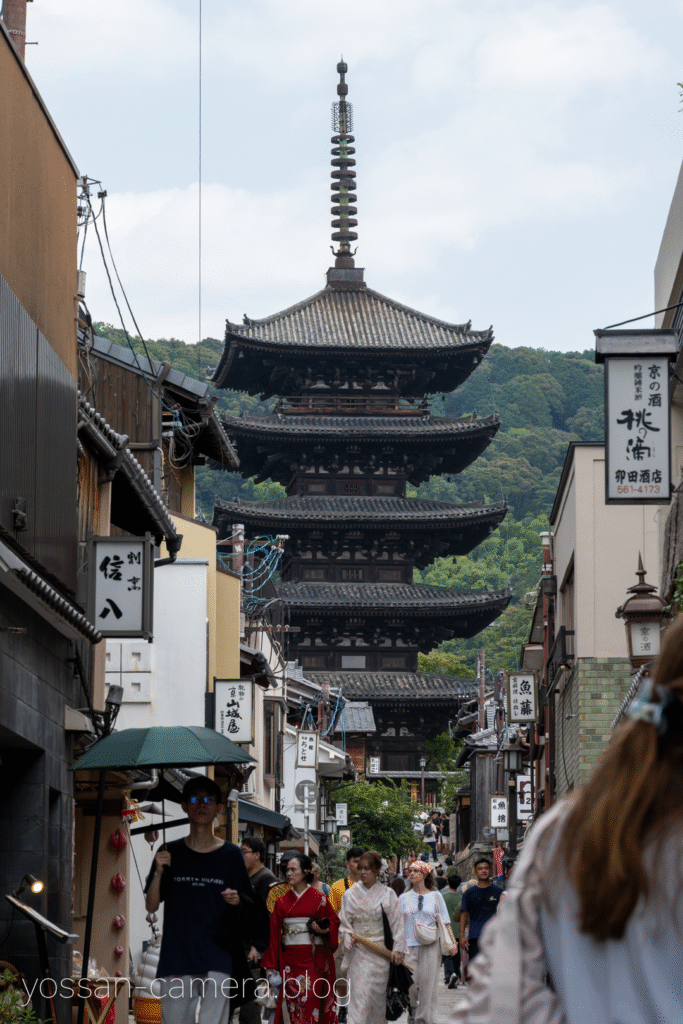 望遠75mmで撮影いた八坂の塔